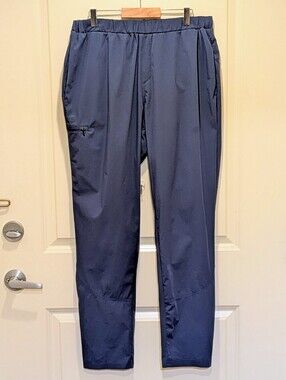 EUC Lolë L Men's Dark Blue Recycled Nylon Wander Pants